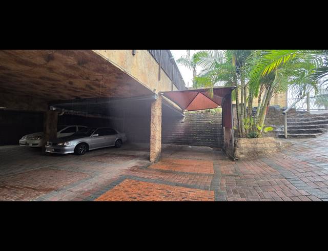 3 BEDROOM FLAT RENTED IN SHERWOOD